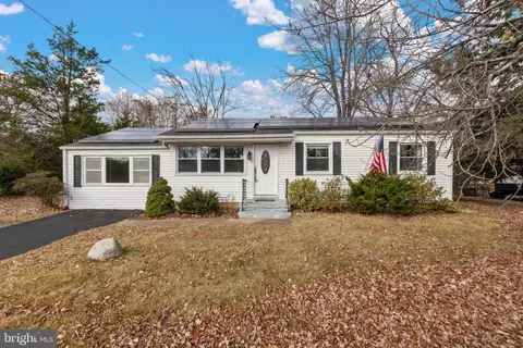 115 Valley View Ave, Edgewater, MD 21037