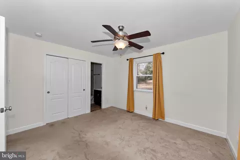 Bedroom - 115 Valley View Ave, Edgewater, MD 21037 photo 3 of 8