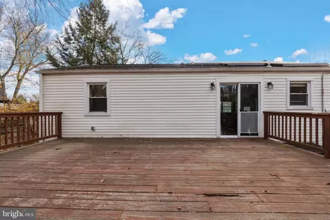 Exterior - 115 Valley View Ave, Edgewater, MD 21037 photo 6 of 13