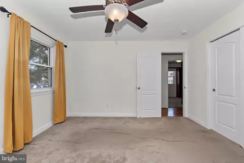 Bedroom - 115 Valley View Ave, Edgewater, MD 21037 photo 4 of 8