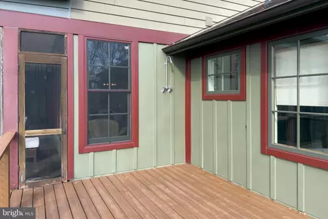 Exterior - 397 Forelands Rd, Annapolis, MD 21401 photo 18 of 23