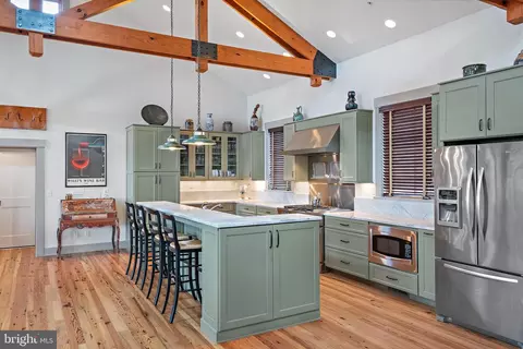 Kitchen - 397 Forelands Rd, Annapolis, MD 21401 photo 2 of 9