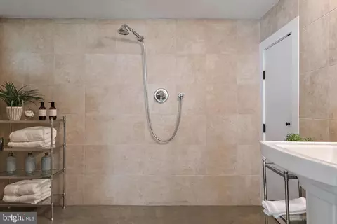 Bath - 397 Forelands Rd, Annapolis, MD 21401 photo 8 of 8