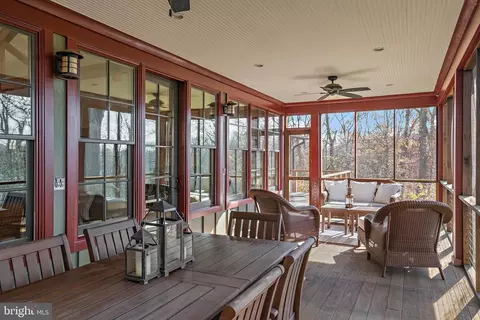 Exterior - 397 Forelands Rd, Annapolis, MD 21401 photo 13 of 23