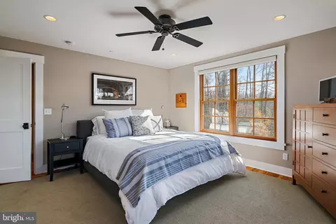 Bedroom - 397 Forelands Rd, Annapolis, MD 21401 photo 2 of 8