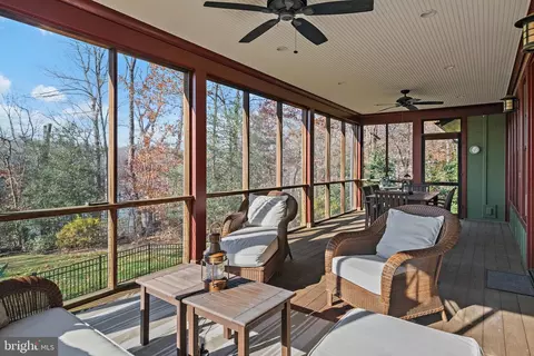 Exterior - 397 Forelands Rd, Annapolis, MD 21401 photo 10 of 23