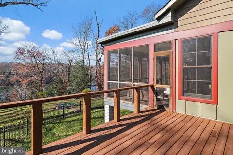 Exterior - 397 Forelands Rd, Annapolis, MD 21401 photo 16 of 23