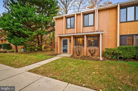 1366 Almond Dr, Annapolis, MD 21409