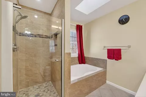 Bath - 165 Tilden Way, Edgewater, MD 21037 photo 2 of 3