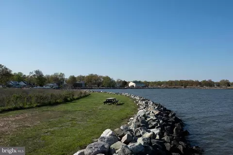 View/Area - 1213 Oak Ave, Shady Side, MD 20764 photo 3 of 3