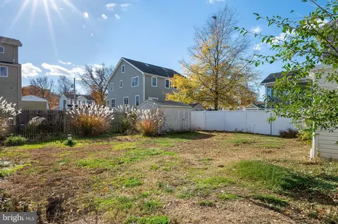 Exterior - 1213 Oak Ave, Shady Side, MD 20764 photo 3 of 5