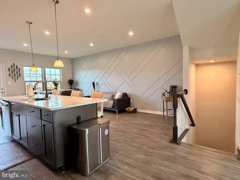 Entry Way - 7836 Mine Run Rd, Hanover, MD 21076 photo 3 of 13