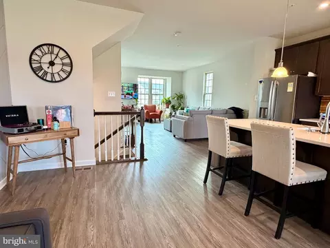 Entry Way - 7836 Mine Run Rd, Hanover, MD 21076 photo 4 of 13