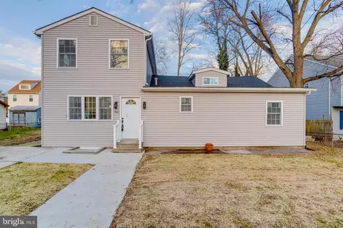7925 End Dr, Baltimore, MD 21226