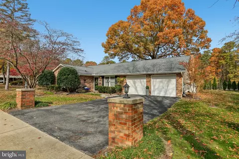 836 Derby Farms Dr, Severn, MD 21144