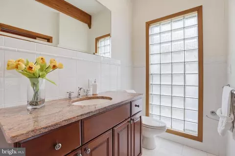 Bath - 5931 Tyler Rd, Deale, MD 20751 photo 3 of 8