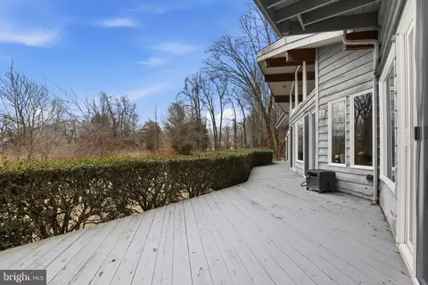 Exterior - 5931 Tyler Rd, Deale, MD 20751 photo 8 of 9
