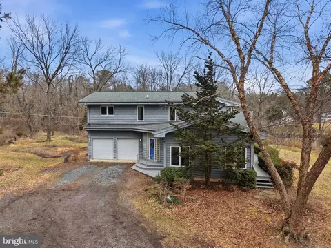 Exterior - 5931 Tyler Rd, Deale, MD 20751 photo 2 of 9