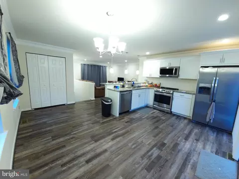 809 Duvall Hwy, Pasadena, MD 21122 photo 10
