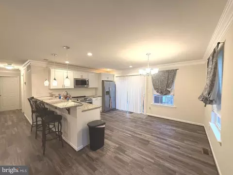 809 Duvall Hwy, Pasadena, MD 21122 photo 4