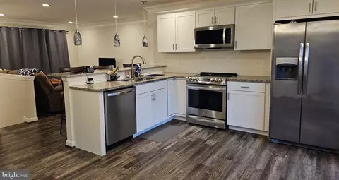 809 Duvall Hwy, Pasadena, MD 21122 photo 12