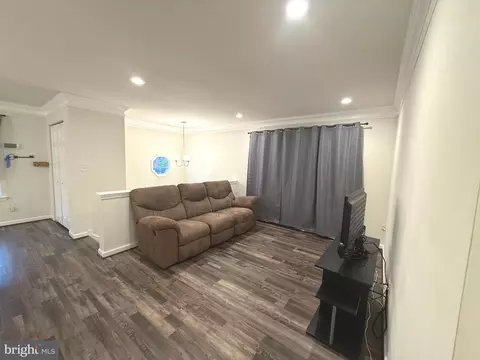 809 Duvall Hwy, Pasadena, MD 21122 photo 5