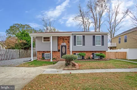 267 Lake Riviera Rd, Pasadena, MD 21122