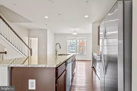 311 Black Sky Ln, Pasadena, MD 21122 photo 4