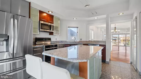 Kitchen - 2106 Chesapeake Harbour Dr #202, Annapolis, MD 21403 photo 5 of 6