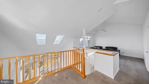 Entry Way - 2106 Chesapeake Harbour Dr #202, Annapolis, MD 21403 photo 5 of 5