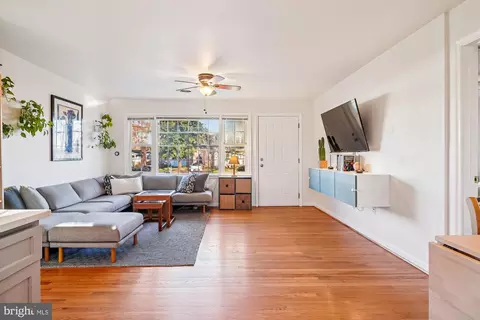 Living - 3064 Centre Rd, Riva, MD 21140 photo 2 of 2