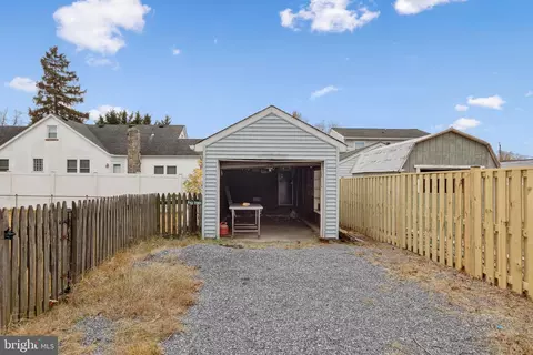 Exterior - 8426 Smallwood Ct, Pasadena, MD 21122 photo 1 of 4