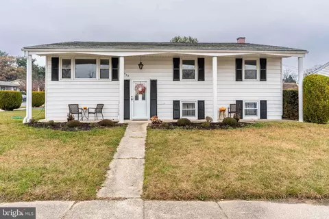 904 Pleasantville Dr, Glen Burnie, MD 21061