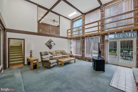Living - 1237 Queen Anne Ave, Odenton, MD 21113 photo 4 of 7