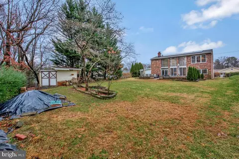 Exterior - 1237 Queen Anne Ave, Odenton, MD 21113 photo 5 of 8