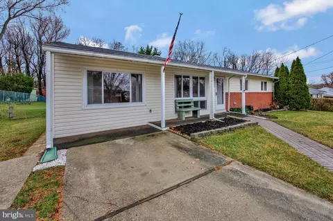 Exterior - 1237 Queen Anne Ave, Odenton, MD 21113 photo 3 of 8