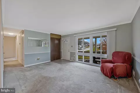 Living - 1237 Queen Anne Ave, Odenton, MD 21113 photo 3 of 7