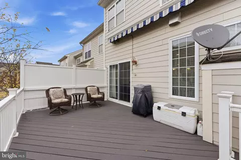 Exterior - 7611 Elmcrest Rd, Hanover, MD 21076 photo 3 of 4