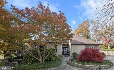 668 Broadwater Way, Gibson Island, MD 21056