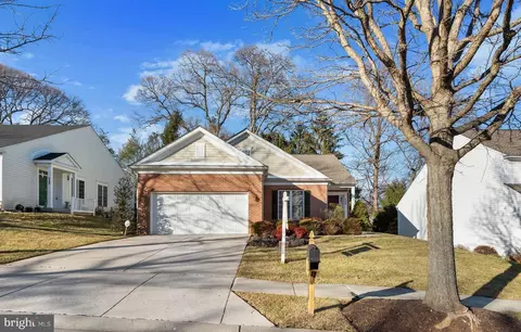 724 Darlow Dr, Annapolis, MD 21409