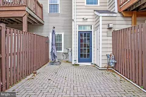Exterior - 1955 Pawlet Dr, Crofton, MD 21114 photo 5 of 6