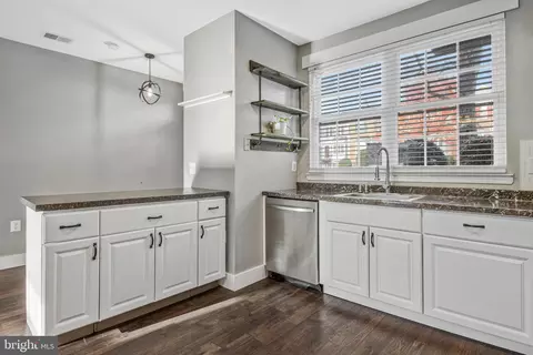 Kitchen - 1955 Pawlet Dr, Crofton, MD 21114 photo 2 of 2