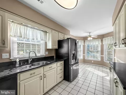 Kitchen - 950 Bermuda Ln, Annapolis, MD 21401 photo 1 of 4