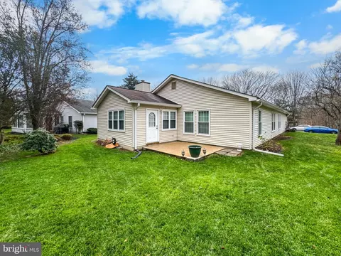 Exterior - 950 Bermuda Ln, Annapolis, MD 21401 photo 2 of 2