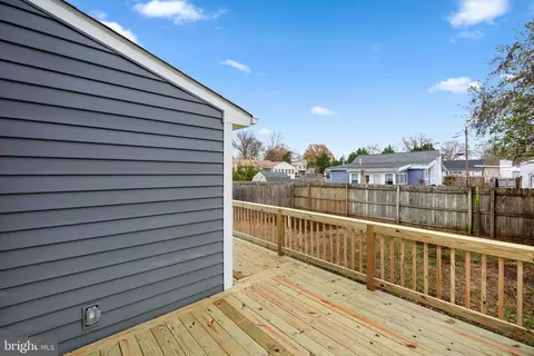 Exterior - 1705 Millstone Dr, Edgewater, MD 21037 photo 5 of 12