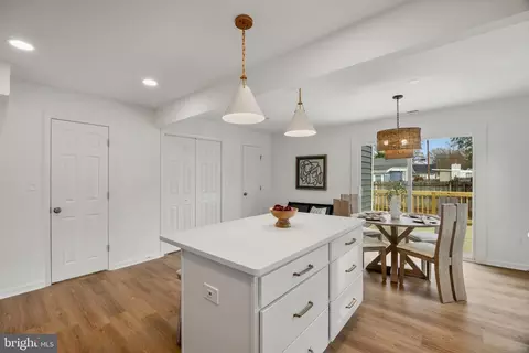 Entry Way - 1705 Millstone Dr, Edgewater, MD 21037 photo 1 of 2