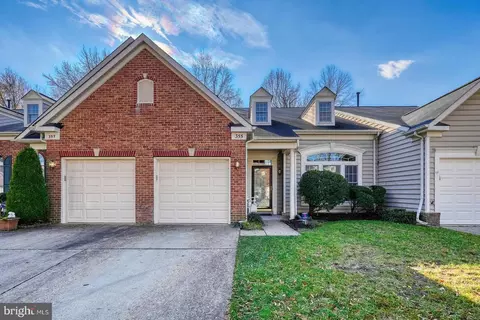 355 Southport Dr, Edgewater, MD 21037