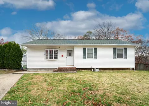 201 Nina Ct, Glen Burnie, MD 21060