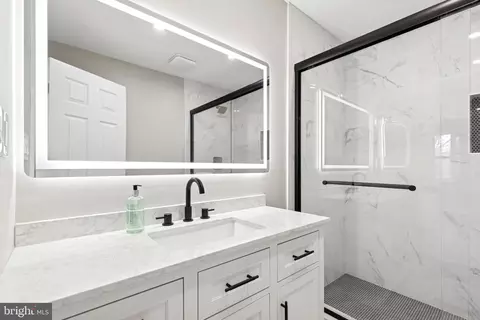 Bath - 786 Rolling View Dr, Annapolis, MD 21409 photo 2 of 6