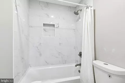 Bath - 786 Rolling View Dr, Annapolis, MD 21409 photo 3 of 6